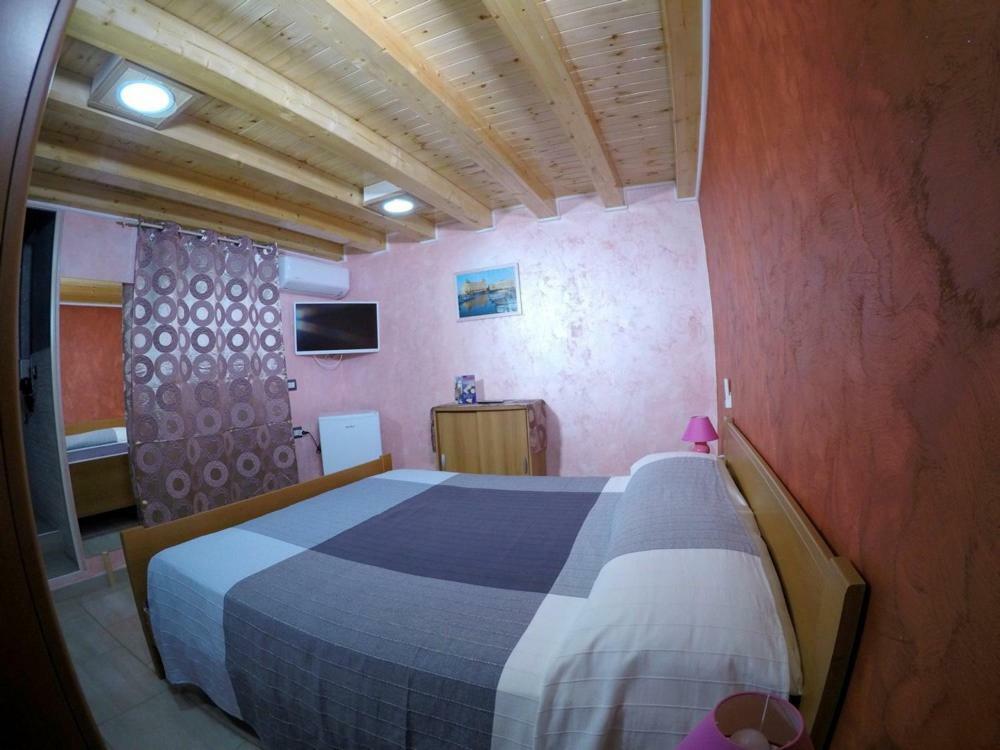 Rooms Chanel Сиракузы Экстерьер фото